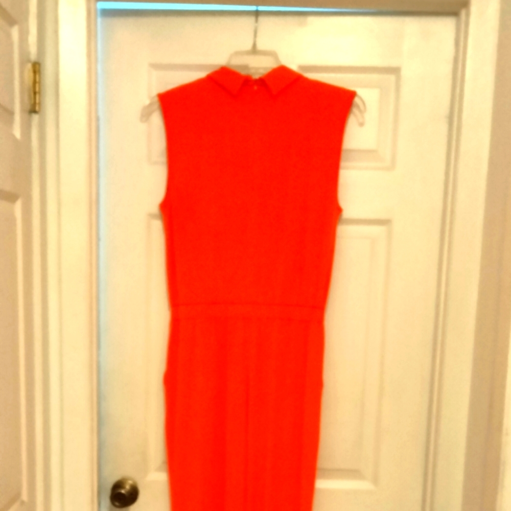 Vince Camuto size Medium sleeveless jumpsuit back zip